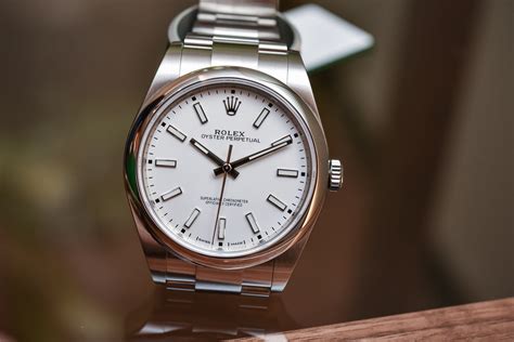 rolex oyster perpetual 39 white